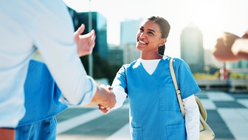 Is Travel Nursing Right for Your Career? When to Make the Leap
