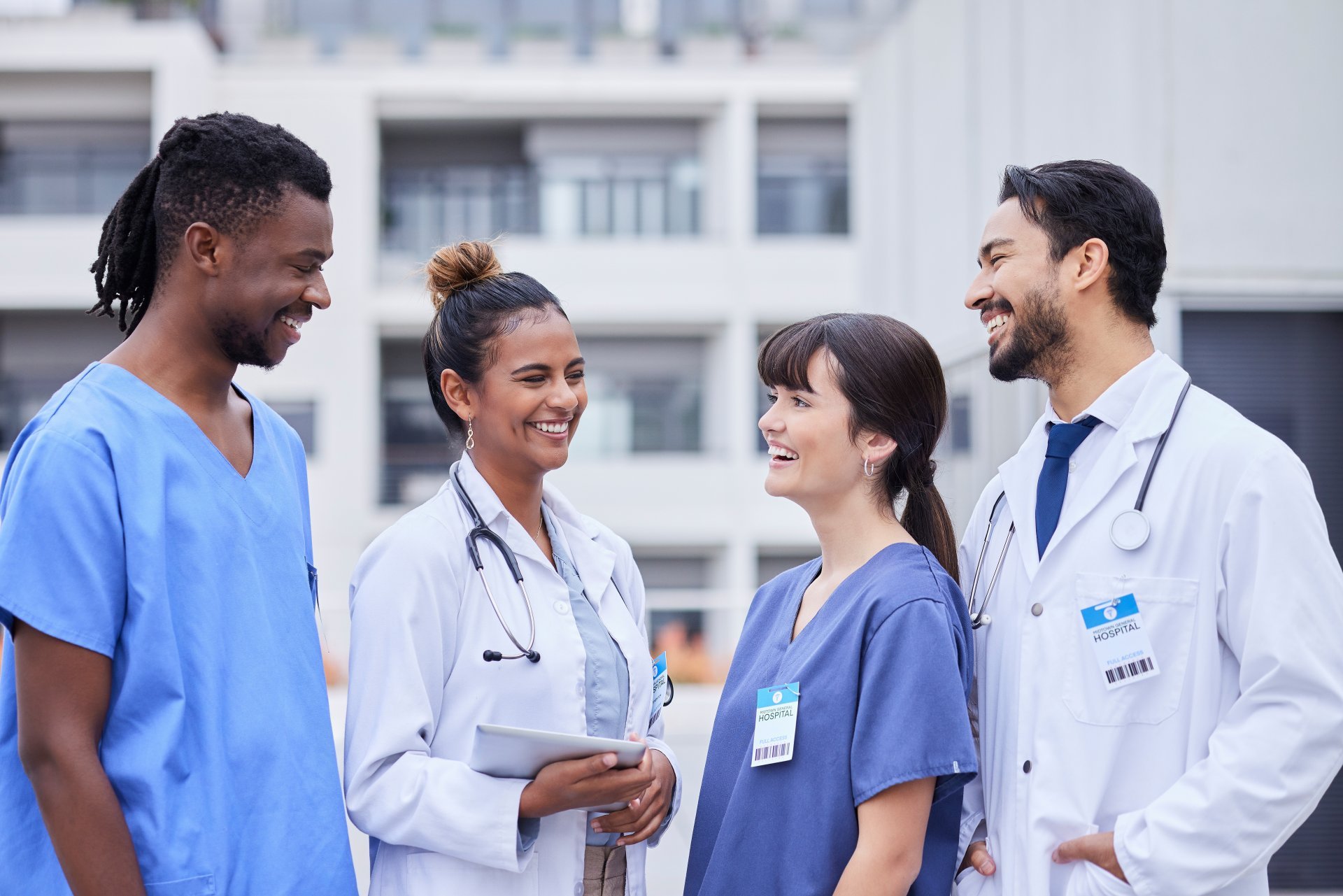 Nurses Smiling / Nursing networking 