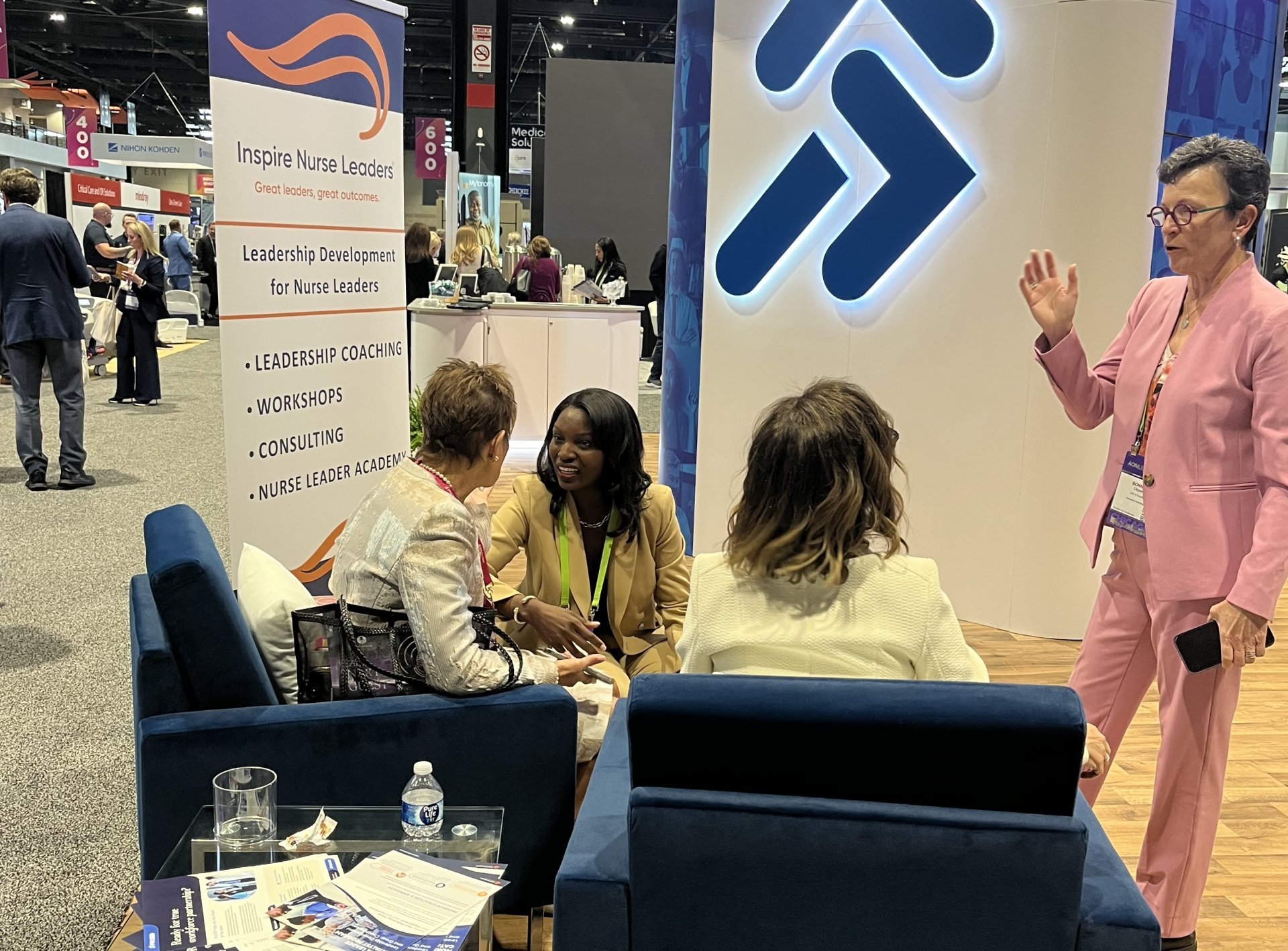 Prolink's Natalie Jones and a group of nurse leaders at AONL 2026