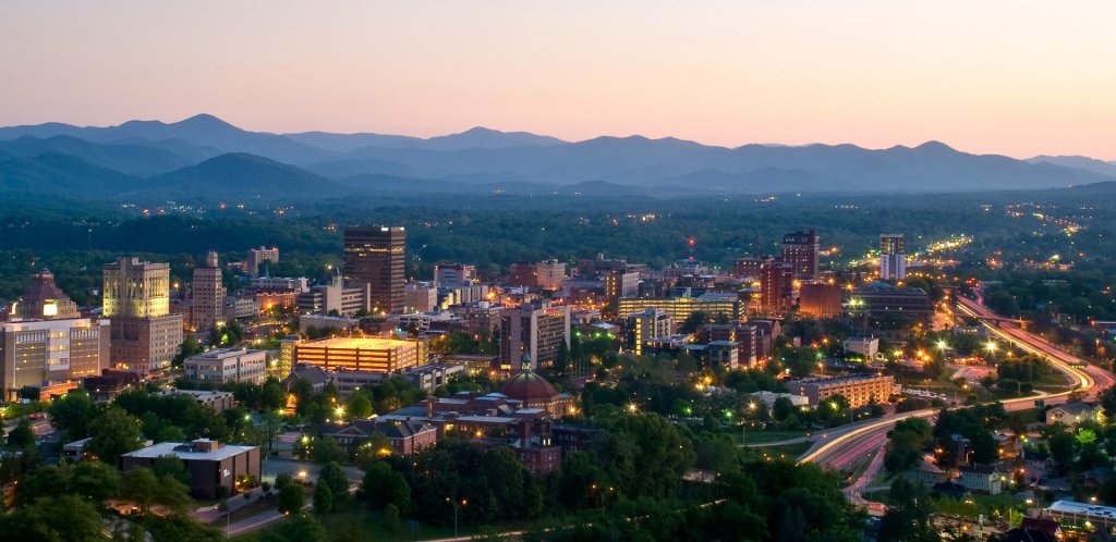 A Travel Nurse’s Guide to Asheville, NC