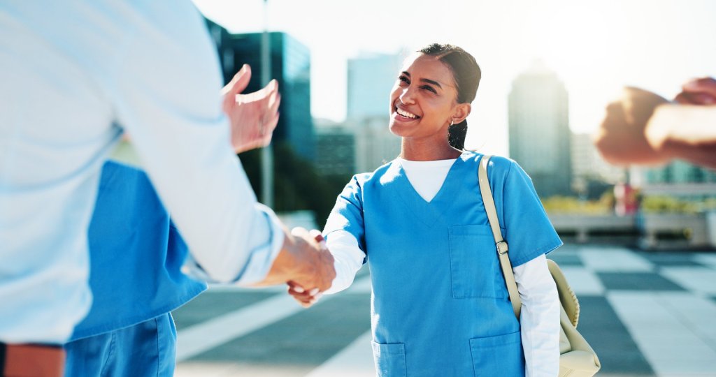 Is Travel Nursing Right for Your Career? When to Make the Leap